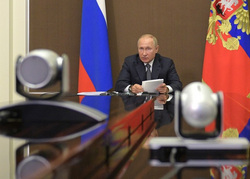 Владимир Путин проводил совещание с Госсоветом по ВКС