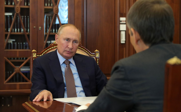 Владимир Путин во время встречи с Борисом Листовым неожиданно заострил внимание на делах в Чечне