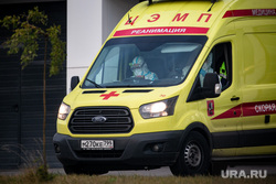 Доставка пациентов скорой помощью в ГКБ №40 «Коммунарка» во время пандемии SARS-CoV-2. Москва