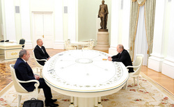Политики встретились за круглым столом в Кремле