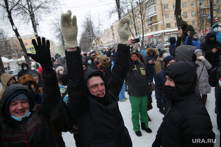 Митинг в поддержку Алексея Навального. Пермь
