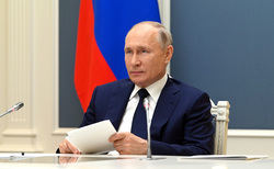 Перед началом форума Владимир Путин созвонился с белорусским коллегой