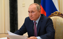 Владимир Путин поручил обобщить лучшие практики по организации вакцинации
