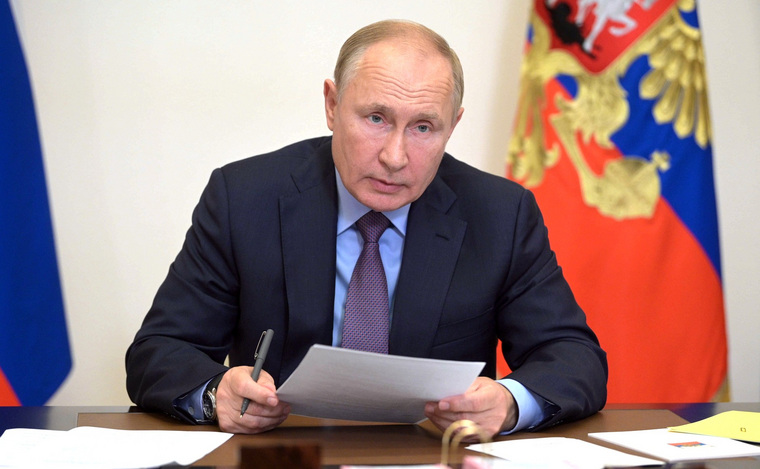 Владимир Путин впервые пригласил единороссов на заседание с правительством