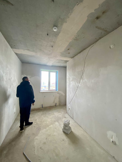 Николай Вяткин купил квартиру на Тундровой в 2014 году. С того года он продолжает ежемесячно за нее платить 25 тысяч рублей