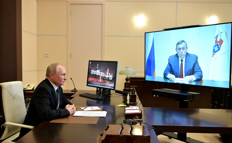 Президент РФ Владимир Путин поддержал главу Марий Эл Александра Евстифеева за год до региональных выборов