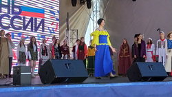 Терновская известна в Кургане как православная поэтесса и исполнительница авторских песен