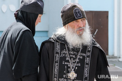 Схиигумен Сергий после заседания епархиального суда Екатеринбургской епархии. Екатеринбург