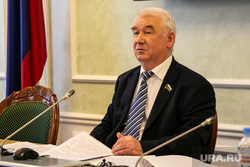 Пресс-конференция председателя Тюменской областной думы Сергея Корепанова. Тюмень