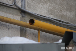 Монтаж газовых труб во дворах домов по улице Коли Мяготина и Ипподромная. Курган