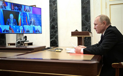 Владимир Путин сегодня изменил традиционное начало заседания Совбеза