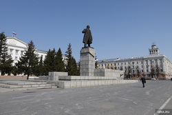 Архитекторы просят мэрию и правительство не менять площадь Ленина