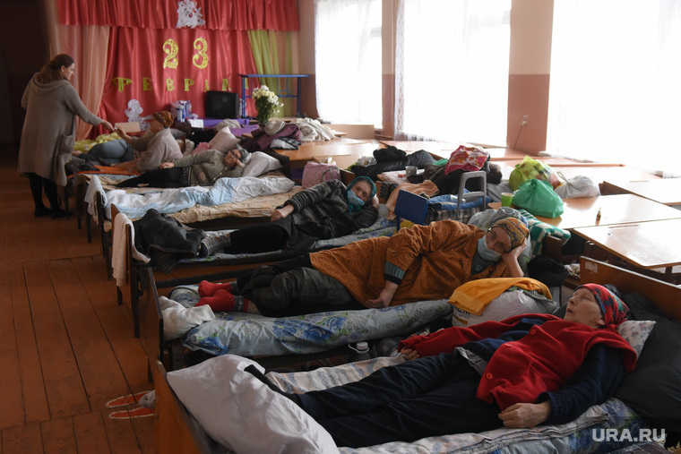 Работа волонтеров с беженцами из Украины в Новоазовске и селах ДНР. Новоазовск  