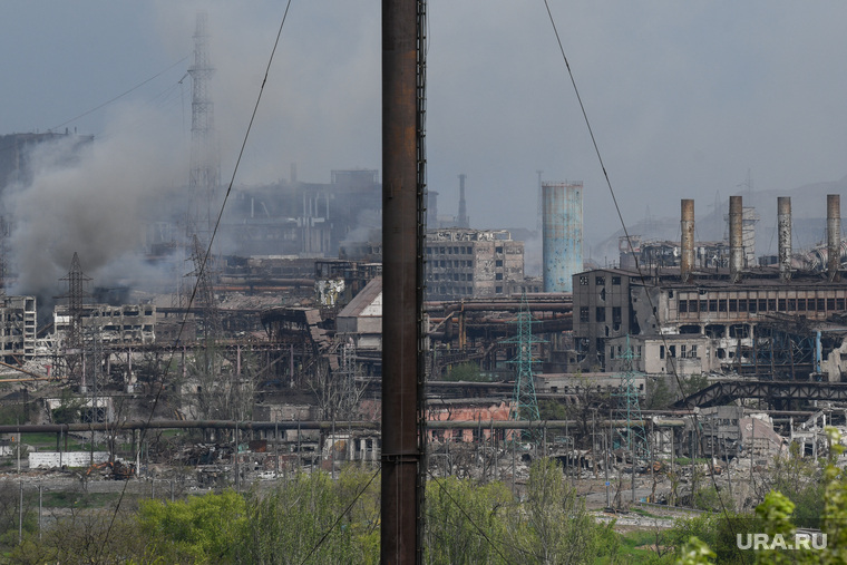 Мариуполь в период разбора завалов и осады завода Азовсталь. ДНР/Украина