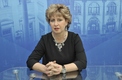 Экономист Елена Иванкина объяснила, зачем правительство разрешило банкам совмещать ипотеку с льготной и рыночной ставкой