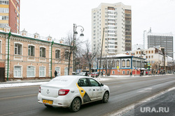 Константин Турос трудился в такси, на рабочей же машине он приехал за закладкой