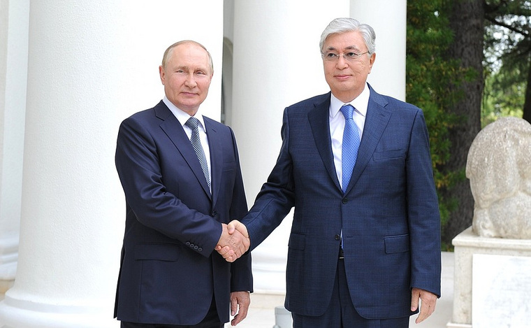 Владимир Путин и Касым-Жомарт Токаев встретились для переговоров в Сочи