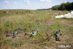 Тренировка добровольцев перед отправкой в Украину. Свердловская область