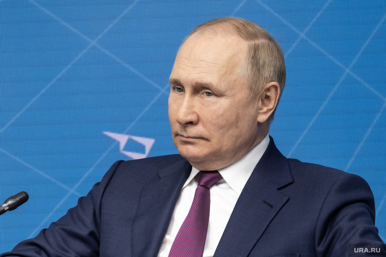 Президент РФ Владимир Путин осмотрел будущий крупнейший туристско-рекреационный кластер в Твери