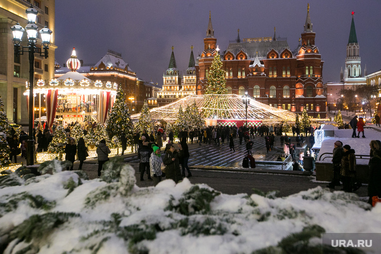 Новогодняя Москва. Москва, новогодняя елка, гим, новый год, иллюминация, государственный исторический музей