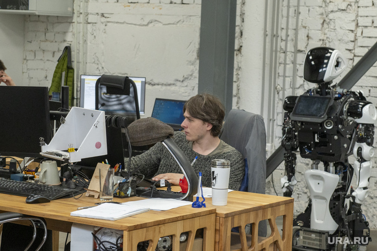 Завод роботов Promobot. Пермь, програмист, робот, promobot, промышленные роботы, конструкторы роботов