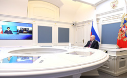 Со своим давним соратником президентом Ирана Эбрахимом Раиси российский лидер общался по видеосвязи