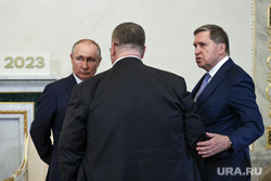 Vladimir Putin na schůzce s šéfkou banky BRICS Dilmou Rousseffovou.  Petrohrad