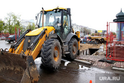 Рабочие из Москвы работают одновременно на 20 участках