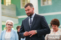 Вручение мандатов депутатам ЕГД восьмого созыва в доме Севастьянова. Екатеринбург
