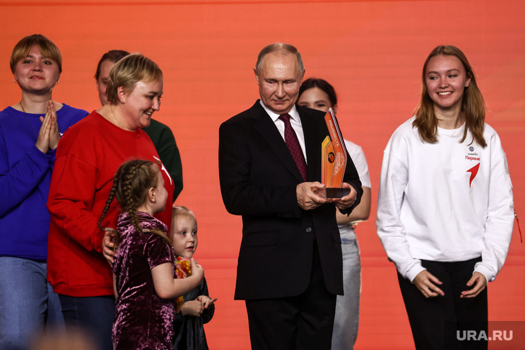 Владимир Путин на премии "Мы вместе" на ВДНХ. Москва, путин владимир
