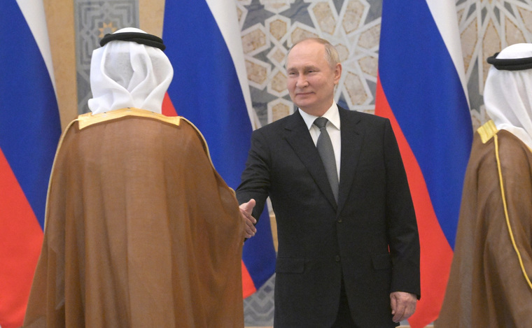 Владимир Путин за один день успел встретиться с двумя крупнейшими игроками на Ближнем Востоке
