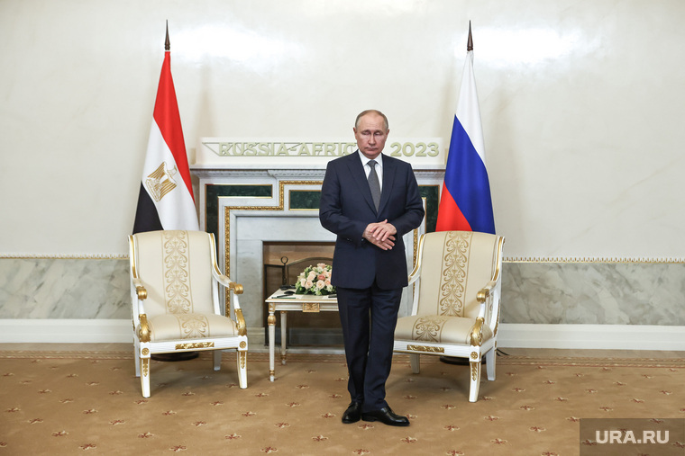 Президент России Владимир Путин на встрече с президентом Египта Абдул-Фаттахом Халилом Ас-Сиси