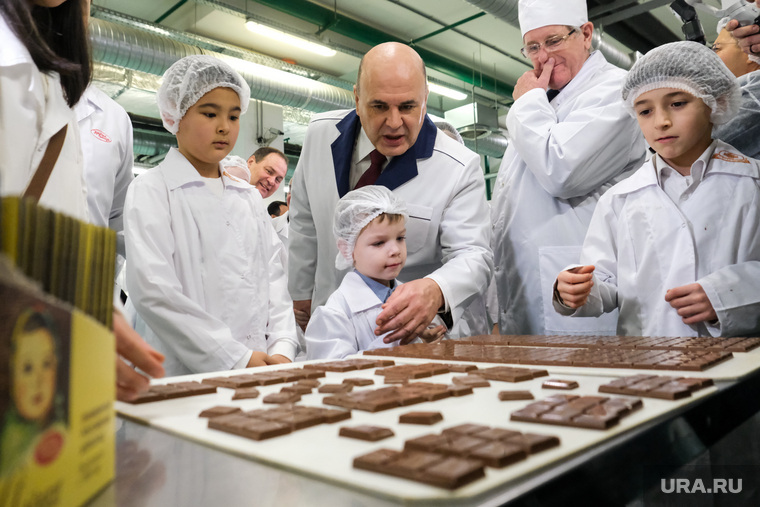 М.В. Мишустин посетил шоколадную фабрику.