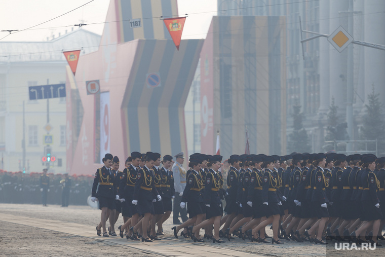 Парад Победы. Точка у сквера. Екатеринбург