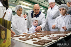 М.В. Мишустин посетил шоколадную фабрику.