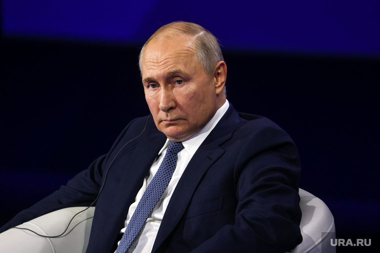 Владимир Путин на Третьей Международной олимпиаде по финансовой безопасности. Сочи, путин владимир