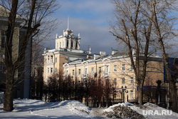 Город. Курган
