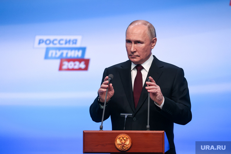 Президент России Владимир Путин на пресс-конференции после окончания голосования на президентских выборах 2024. Москва, путин владимир