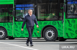 Алексей Текслер осмотрел новые автобусы. Челябинск