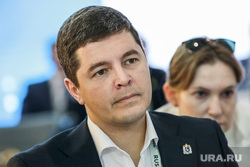 Губернатор Артюхов рекомендовал мэрам не дистанцироваться от подшефных территорий