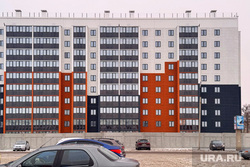 Новогодние украшения входных групп и ТЦ. Курган 