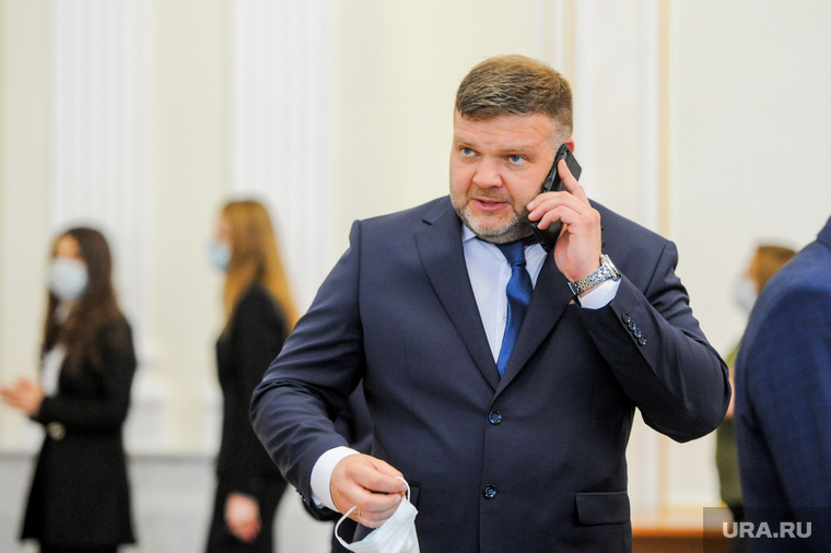 Вручение мандатов кандидатам, победившим на выборах в законодательное собрание. Челябинск, романов максим