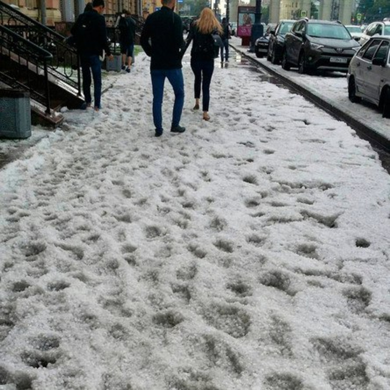 Снег в питере 22 июля