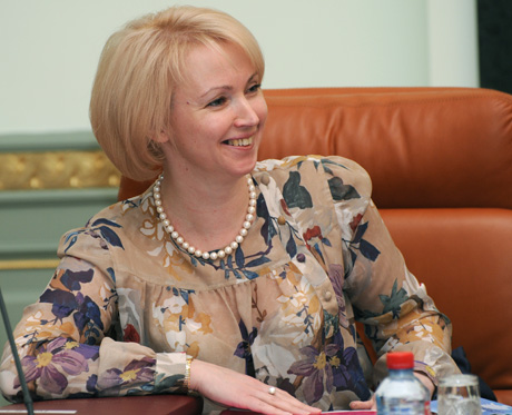 Новичком руководящего органа стала считающаяся самой красивой среди вице-губернаторов Ирина Гехт