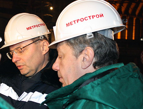 Мишарин и Чернецкий спустились на 40 метров под землю, а потом пообещали екатеринбуржцам скорое светлое будущее