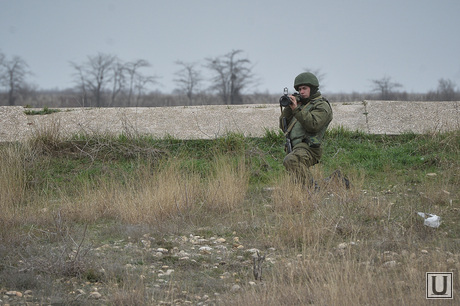 Безоружные украинские военные встретились с Российскими. Переговоры.Севастополь. Аэропорт Бельбек, гранатомет, армия, военные, солдаты