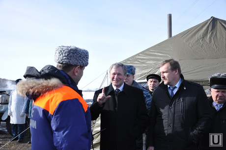 Кокорин в мобильном городке МЧС. 12.03.2014, передвижной пункт мчс курган