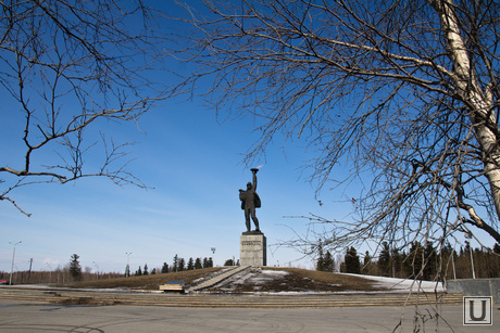 Памятник 