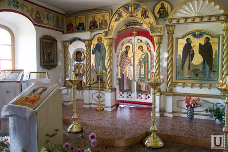 Богоявленский храм Курган, иконостас, иконы, храм