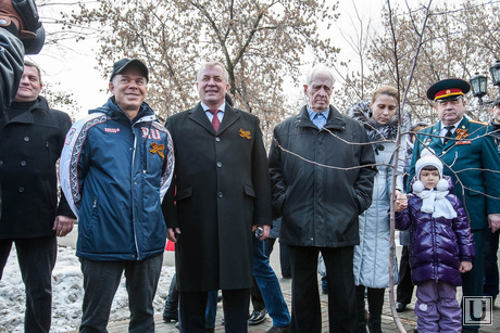 Олег Газманов посадил дерево Победы. 8.04.2014. Тюмень, газманов олег